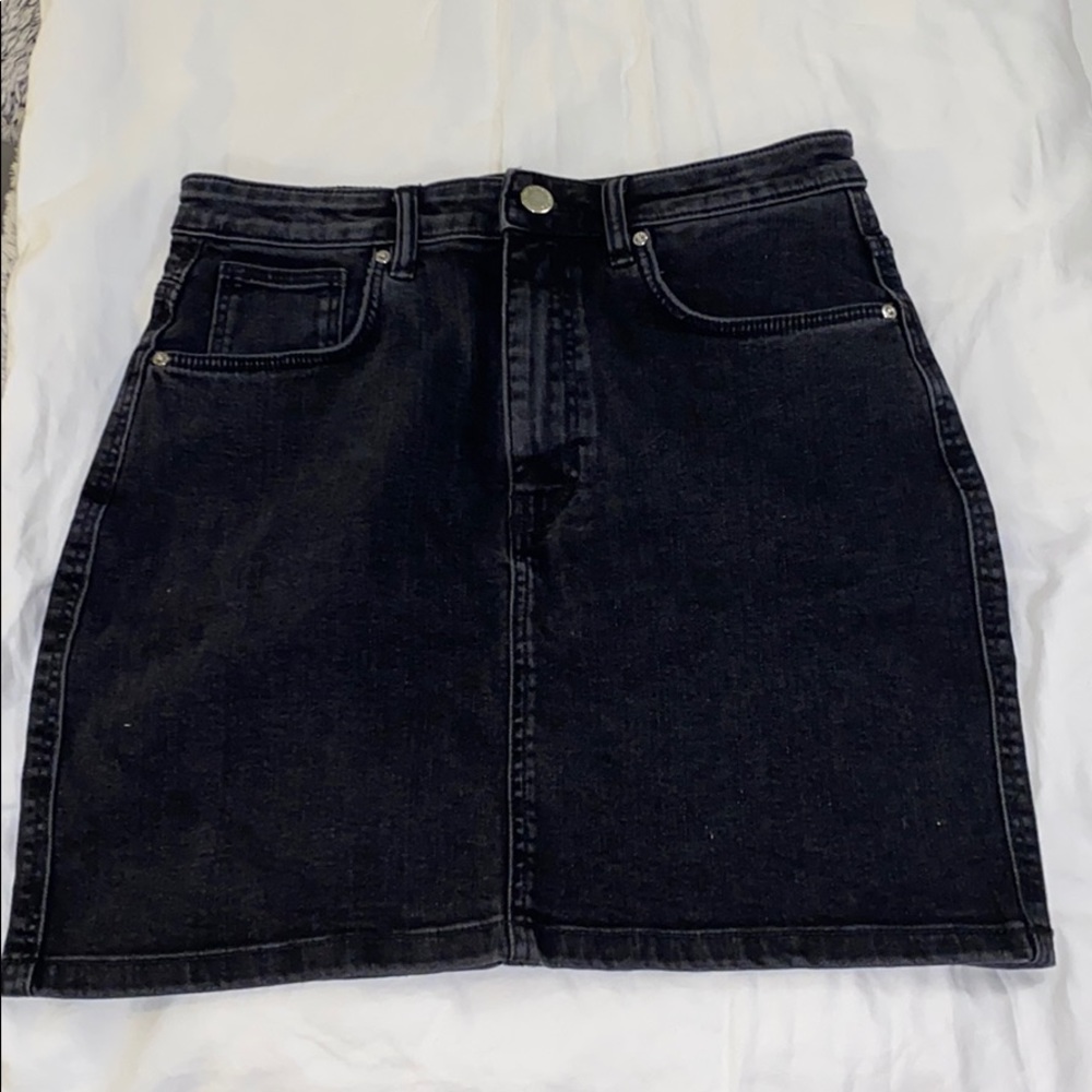Greyish black denim skirt